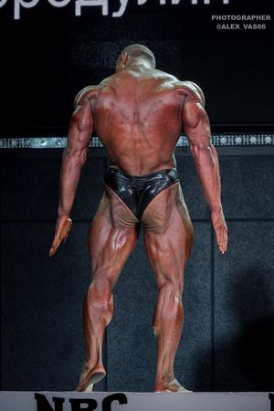 CLASSIC PHYSIQUE